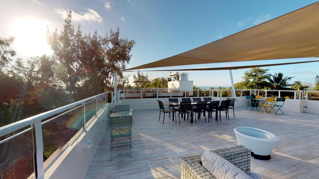 Penthouse - Private Roof Terrace - Sea & Mountain View Apartment Grand Baie Exterior photo